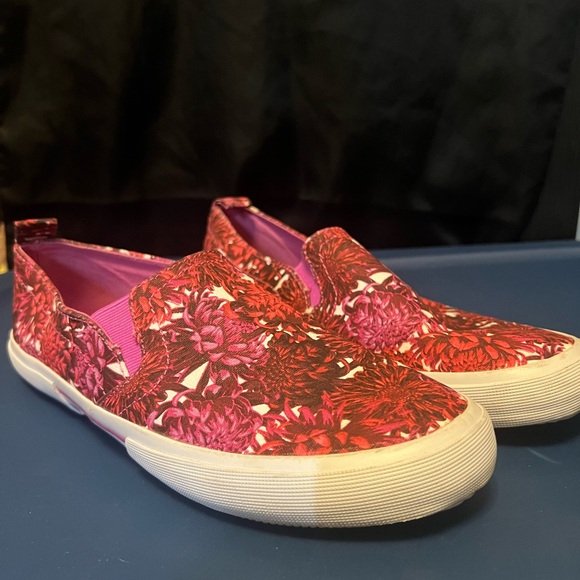 Isaac Mizrahi Shoes - Isaac Mizrahi slip ons floral